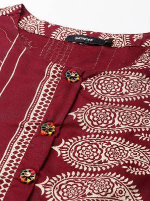women's calf length round neck burgundy paisley straight kurta 3