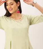 women's calf length round neck green solid straight kurta