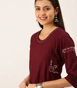 women's calf length round neck magenta solid straight kurta