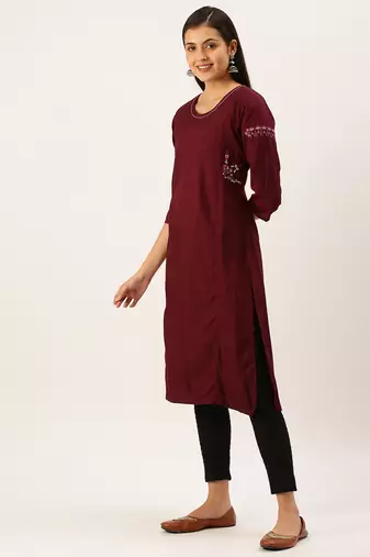 women's calf length round neck magenta solid straight kurta