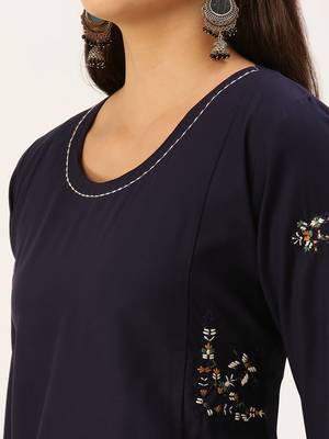 women's calf length round neck navy blue solid straight kurta 5