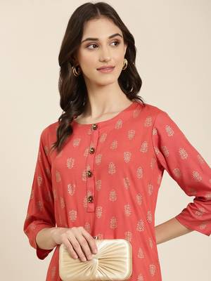 women's knee length round neck coral floral straight kurta 1