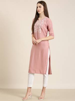 women's calf length round neck mauve solid straight kurta 4