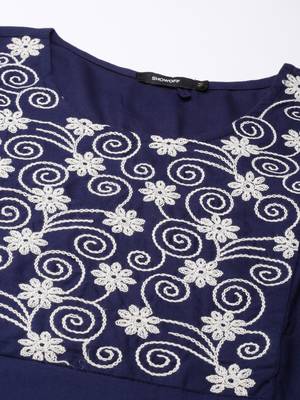 women's calf length round neck navy blue solid straight kurta 3