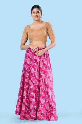 Padded Silk Sweatheart Neck Blouse 2