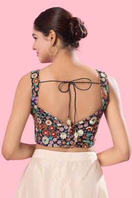 Padded Brocade Sweatheart Neck Blouse 3