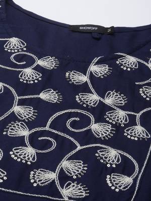 women's calf length round neck navy blue solid straight kurta 3