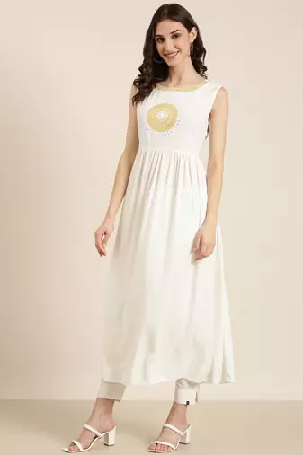women's ankle length round neck off white solid anarkali kurta