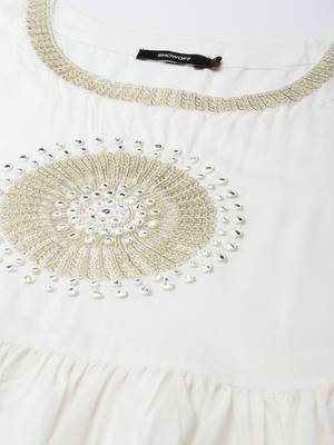 women's ankle length round neck off white solid anarkali kurta 3