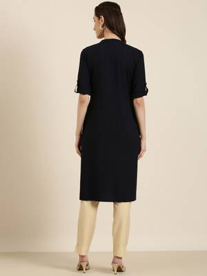women's knee length mandarin collar navy blue solid straight kurta 5