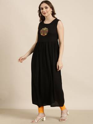 women's ankle length round neck black solid anarkali kurta 3