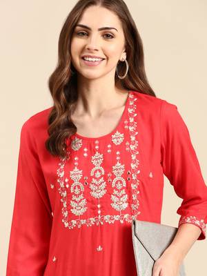 women's calf length scoop neck coral solid straight kurta 2