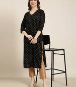 Showoff women's calf length v-neck black geometric straight kurta