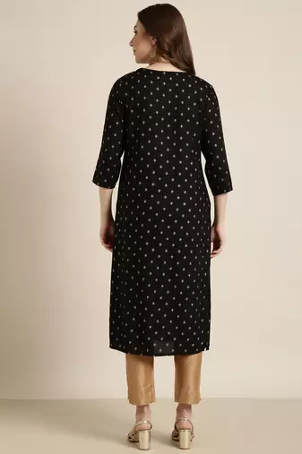 Showoff women's calf length v-neck black geometric straight kurta