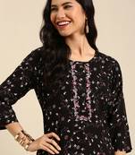 women's calf length round neck black abstract straight kurta
