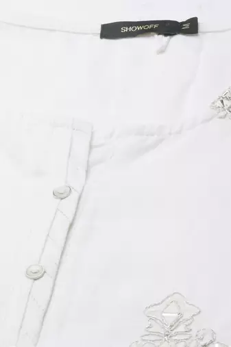 women's calf length round neck off white ethnic motifs straight kurta