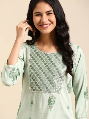 women's calf length round neck green floral straight kurta 1