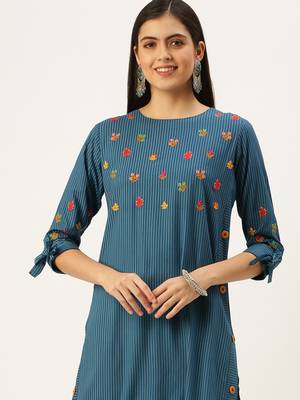 women's calf length round neck blue striped straight kurta 1