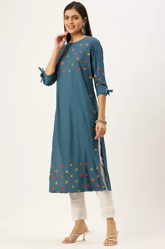 women's calf length round neck blue striped straight kurta