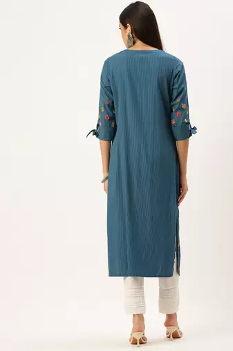 women's calf length round neck blue striped straight kurta