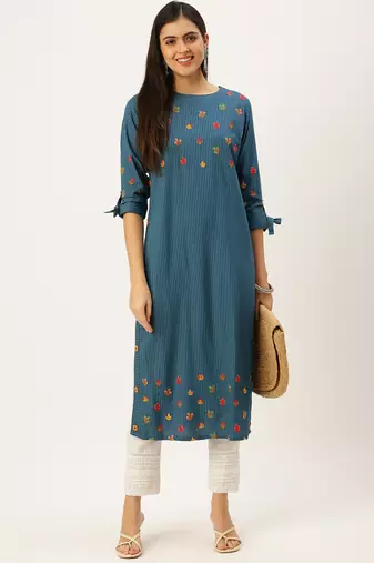 women's calf length round neck blue striped straight kurta