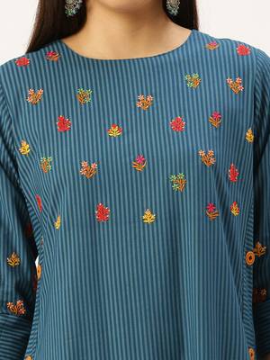 women's calf length round neck blue striped straight kurta 5