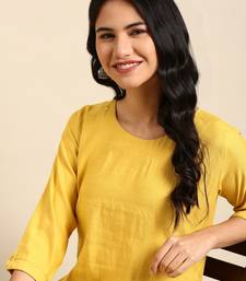 women's calf length round neck yellow solid straight kurta