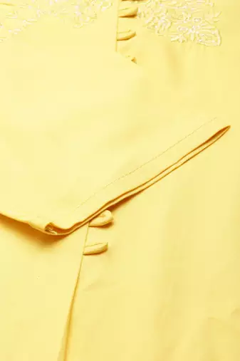 women's calf length scoop neck yellow solid straight kurta