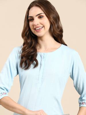 women's knee length scoop neck blue woven design straight kurta 2