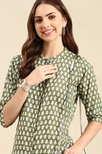 women's calf length mandarin collar green ethnic motifs straight kurta