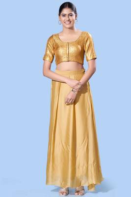 Padded Brocade Round Neck Blouse 2