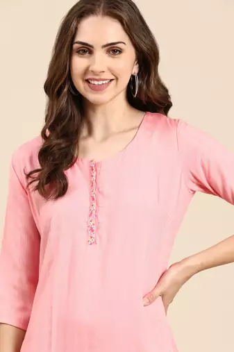 women's knee length scoop neck pink woven design straight kurta