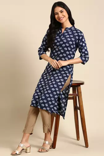 Showoff women's calf length mandarin collar navy blue geometric straight kurta