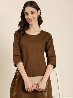 women's calf length round neck coffee brown solid straight kurta 2