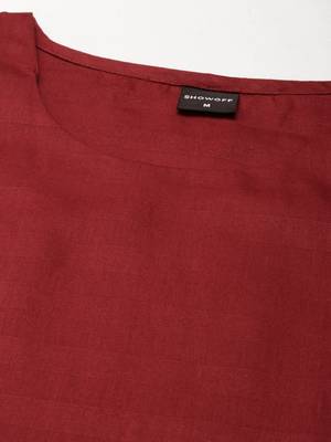 women's calf length round neck maroon solid straight kurta 3