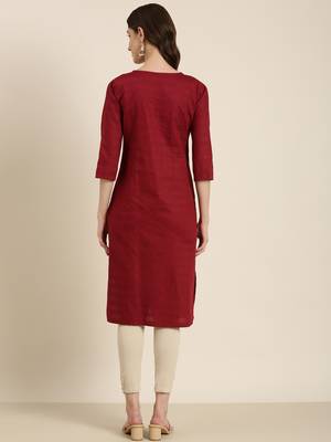 women's calf length round neck maroon solid straight kurta 5