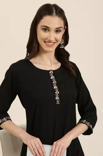 women's knee length round neck black solid straight kurta