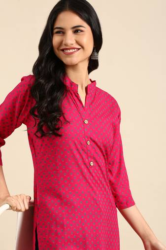 Showoff women's calf length mandarin collar pink floral straight kurta