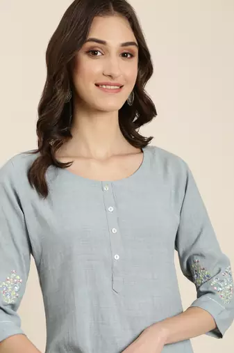 women's calf length round neck blue solid straight kurta