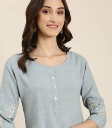 women's calf length round neck blue solid straight kurta