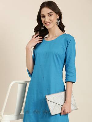 women's calf length round neck blue solid straight kurta 1
