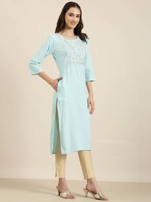 women's calf length round neck blue solid straight kurta 4