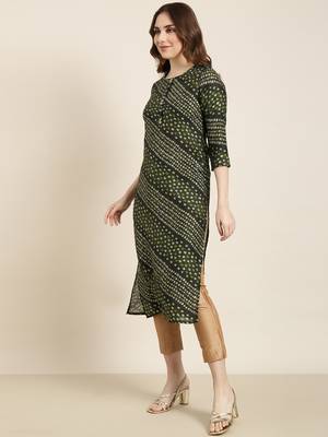 women's calf length round neck green bandhani straight kurta 3