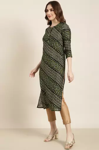 women's calf length round neck green bandhani straight kurta