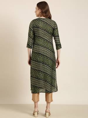women's calf length round neck green bandhani straight kurta 4