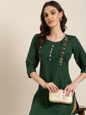 women's knee length round neck green striped straight kurta 1