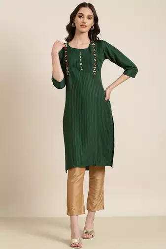 women's knee length round neck green striped straight kurta