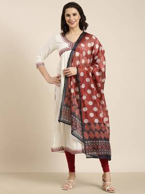 women's calf length v-neck cream solid anarkali kurta comes with duppatta 2