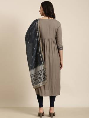 women's calf length v-neck grey solid anarkali kurta comes with duppatta 4