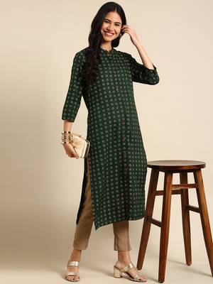 Showoff women's calf length mandarin collar green geometric straight kurta 5